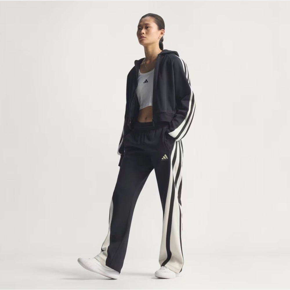 Adidas [2XL] Women’s Loose Asymmetrical Fleece Sweatpants Black/Off White JN3997